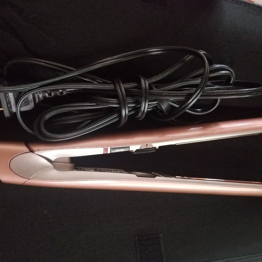Conair hair straightener